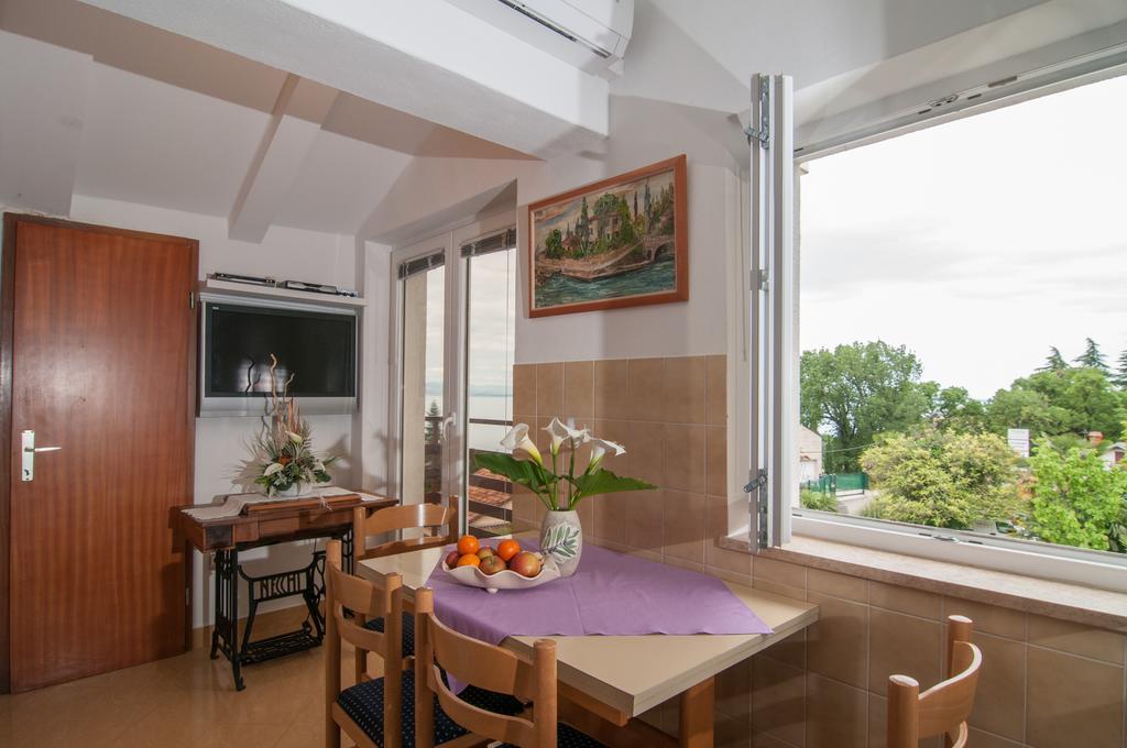 Apartment Meri Ičići Eksteriør bilde